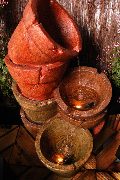 Classic Stone Effect Cracked And Stacked Pots Water Feature