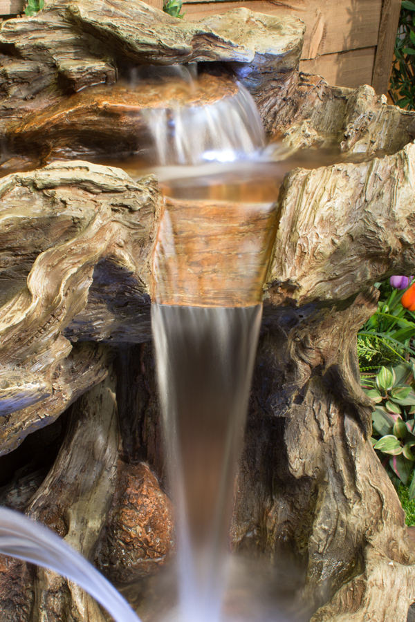 B-STOCK Cascada Agua Fuente manantial para jardín Maceta 16 W Bomba metal 