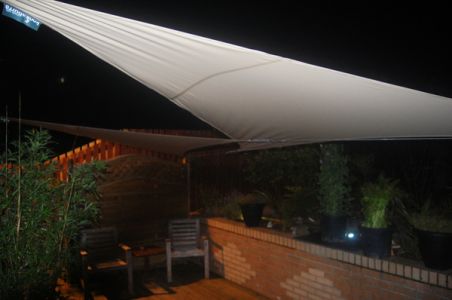 Toldos Vela de Sombra Kookaburra® Marfil Triangular 3.0m (Impermeable)